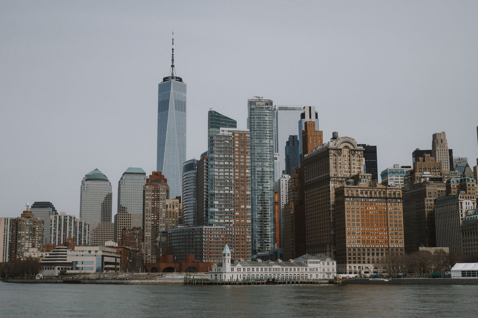 Testimonials of 12 German journalists about their two-week RIAS fellowship in the USA
